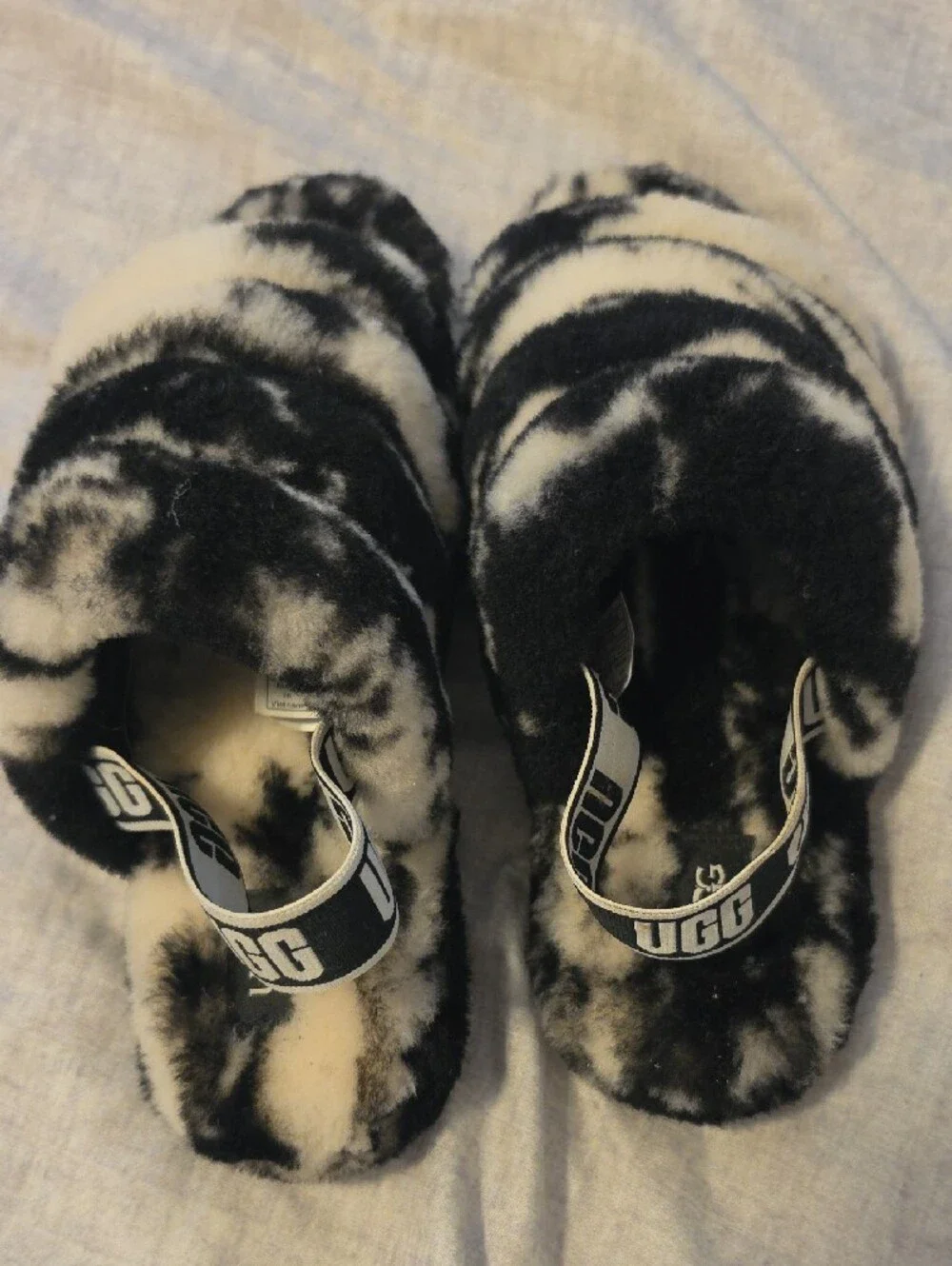 UGG Kids Black & White Fluffy Slide Slippers with Branded Strap